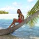 43- Ma vahine sur un cocotier 